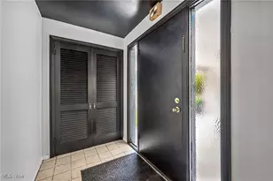 675 Blueberry Hill Dr, Canfield, OH 44406 - Photo 9