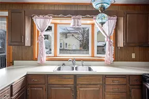 143 Evergreen St, Conneaut, OH 44030 - Photo 17