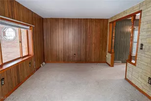 143 Evergreen St, Conneaut, OH 44030 - Photo 11