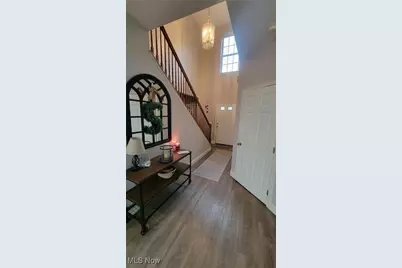 683 Whippoorwill Lane, Wadsworth, OH 44281 - Photo 5