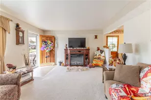 225 Florida Ave, Weirton, WV 26062 - Photo 5