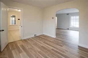 452 W Midlothian Blvd, Youngstown, OH 44511 - Photo 9