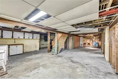 5948 S Ridge Road W, Geneva, OH 44041 - Photo 39