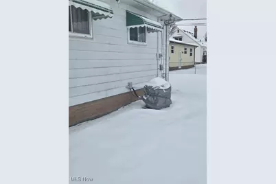 18743 Garden Boulevard, Loveland, OH 44128 - Photo 9