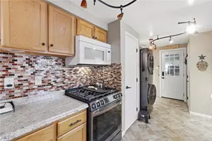 40 Lakeview Dr, Grafton, OH 44044 - Photo 7