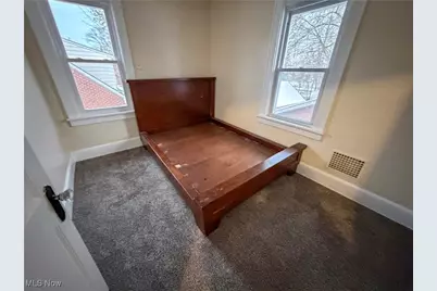 827 Winona Drive, Youngstown, OH 44511 - Photo 13