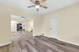 1912 W 75th St, Loveland, OH 44102 - Photo 3