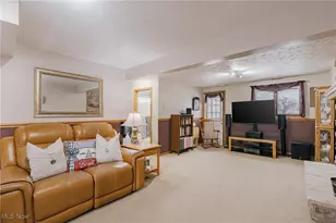 718 Hartford Dr, Elyria, OH 44035 - Photo 23