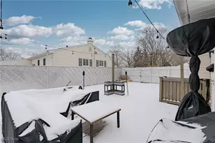 718 Hartford Dr, Elyria, OH 44035 - Photo 25
