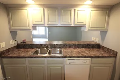 3 Fox Run Cove #B, Norwalk, OH 44857 - Photo 7