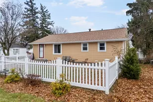 1202 37th St NW, Canton, OH 44709 - Photo 1