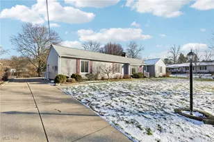 483 Parkside Dr, Akron, OH 44313 - Photo 47