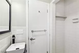 483 Parkside Dr, Akron, OH 44313 - Photo 19