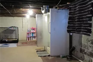 1050 Parkway Blvd, Alliance, OH 44601 - Photo 25