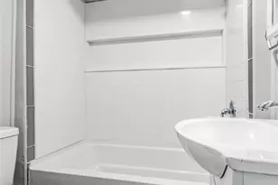 1010 S Liberty Ave, Alliance, OH 44601 - Photo 9