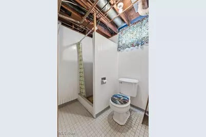 7680 Brookview Street, Louisville, OH 44641 - Photo 45