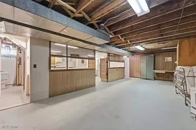 7680 Brookview Street, Louisville, OH 44641 - Photo 41