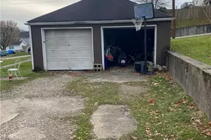 101 W 39th St, Shadyside, OH 43947 - Photo 5