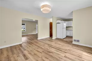 970 Hunt St, Akron, OH 44306 - Photo 11