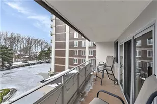 12900 Lake Ave, Oakwood, OH 44107 - Photo 11