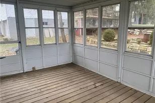 103 Wallace St, St Clairsville, OH 43950 - Photo 13