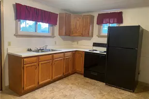 103 Wallace St, St Clairsville, OH 43950 - Photo 3