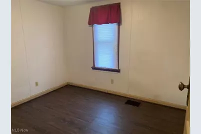 103 Wallace Street, St Clairsville, OH 43950 - Photo 9