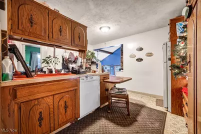 428 Canova Drive, Akron, OH 44319 - Photo 11