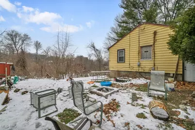 428 Canova Drive, Akron, OH 44319 - Photo 37