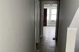 10212 Kinsman Rd, Loveland, OH 44104 - Photo 31