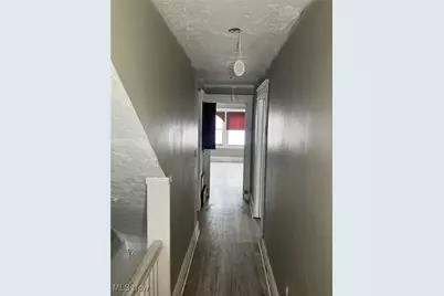 10212 Kinsman Road, Loveland, OH 44104 - Photo 13