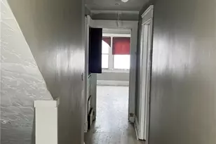 10212 Kinsman Rd, Loveland, OH 44104 - Photo 13