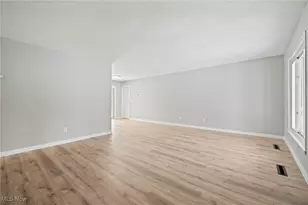 6194 Eldridge Blvd, Huber Heights, OH 44146 - Photo 17