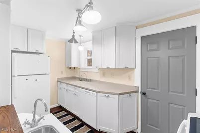 5910 Chestnut Ridge Road, Hubbard, OH 44425 - Photo 13