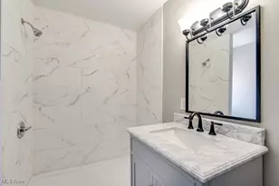 561 Melrose St, Akron, OH 44305 - Photo 23