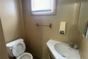 944 Baughman St, Akron, OH 44320 - Photo 9