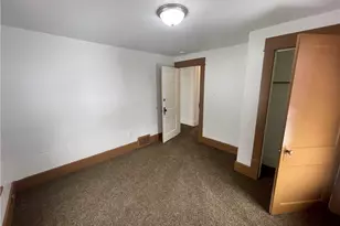 944 Baughman St, Akron, OH 44320 - Photo 13