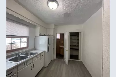 944 Baughman Street, Akron, OH 44320 - Photo 7