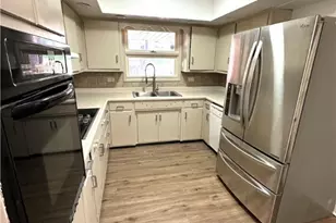 800 Euclid Ave, Martins Ferry, OH 43935 - Photo 5