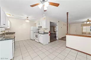 615 Jeanette St, Brunswick Hills, OH 44212 - Photo 7