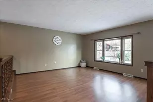 994 Sunset View Blvd, Tallmadge, OH 44278 - Photo 3