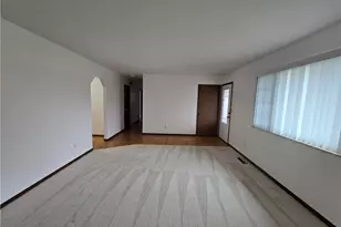 496 Kittle St, Williamstown, WV 26187 - Photo 5