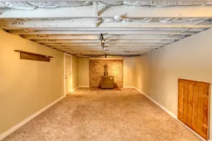 110 Cherry Ln, New Concord, OH 43762 - Photo 27