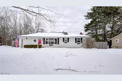 110 Cherry Lane, New Concord, OH 43762 - Photo 1