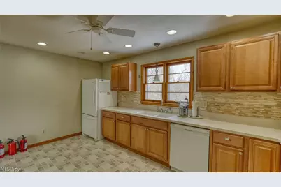 110 Cherry Lane, New Concord, OH 43762 - Photo 11