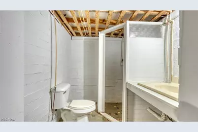 110 Cherry Lane, New Concord, OH 43762 - Photo 35