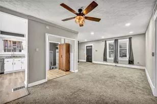 412 Jefferson St, Elyria, OH 44035 - Photo 11