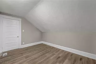 412 Jefferson St, Elyria, OH 44035 - Photo 25