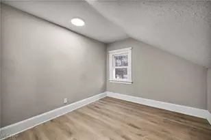 412 Jefferson St, Elyria, OH 44035 - Photo 31