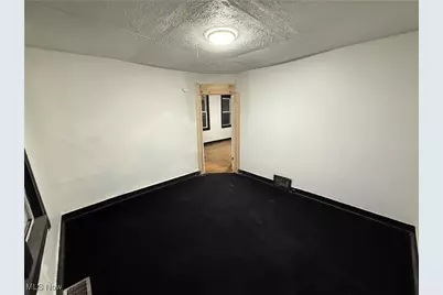 2113 W 104th Street, Loveland, OH 44102 - Photo 11